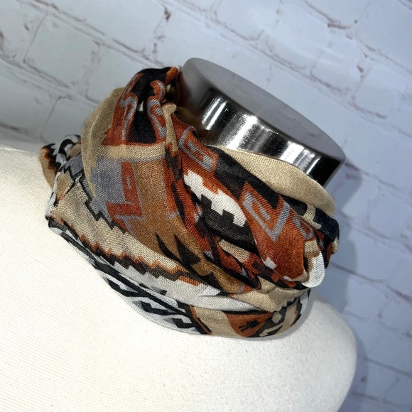 🛍️$3 Bundled Lightweight Tan Black Multicolor Infinity Scarf - Picture 6 of 9